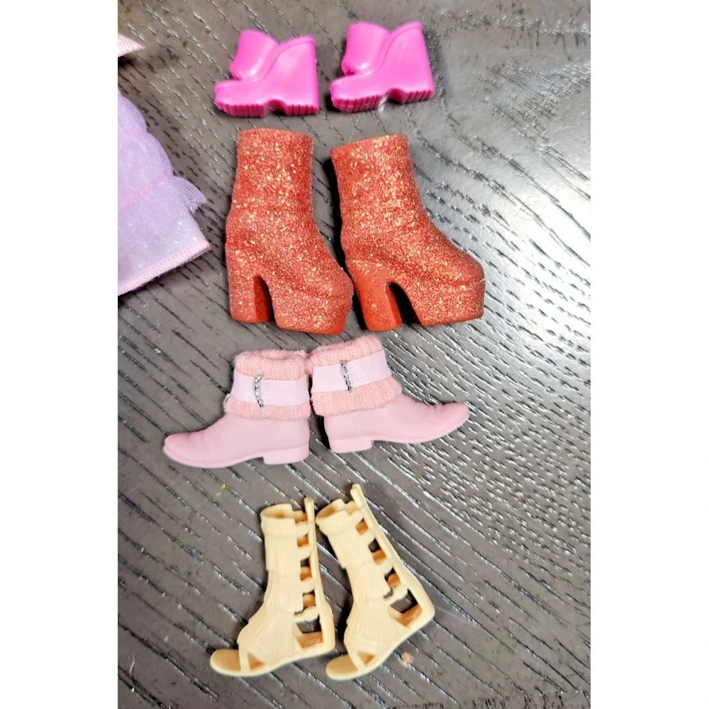 Barbie Vintage Doll Clothes &‎ Shoes Lot